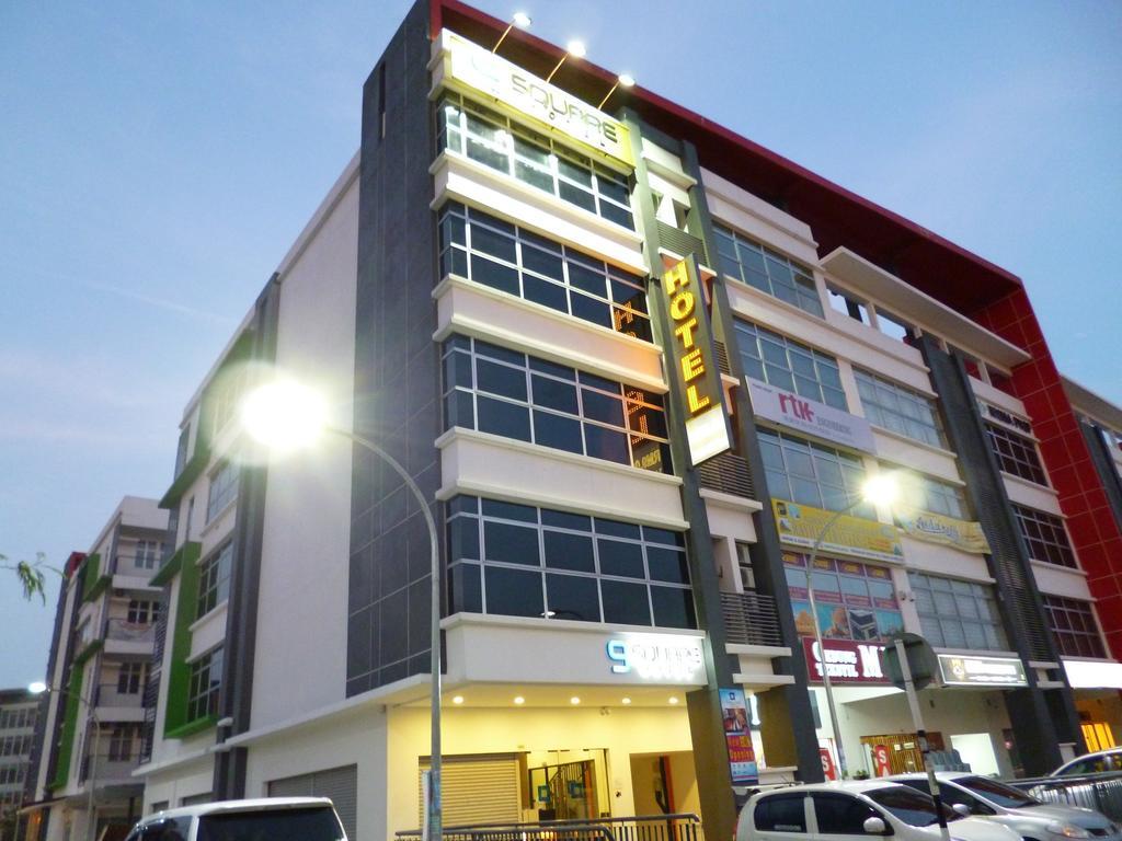 9 Square Hotel - Bangi Kültér fotó