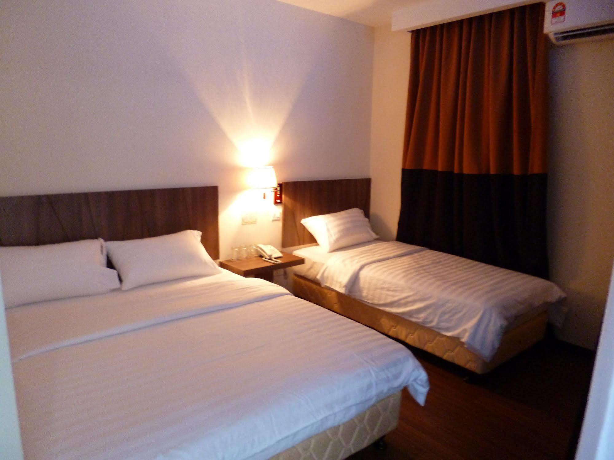9 Square Hotel - Bangi Kültér fotó